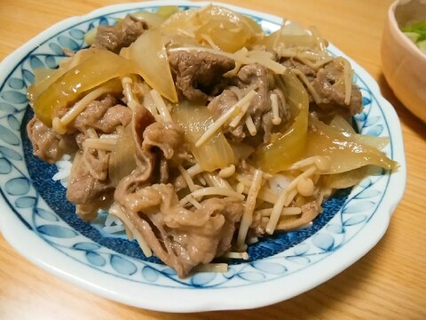 えのき茸入りの牛丼